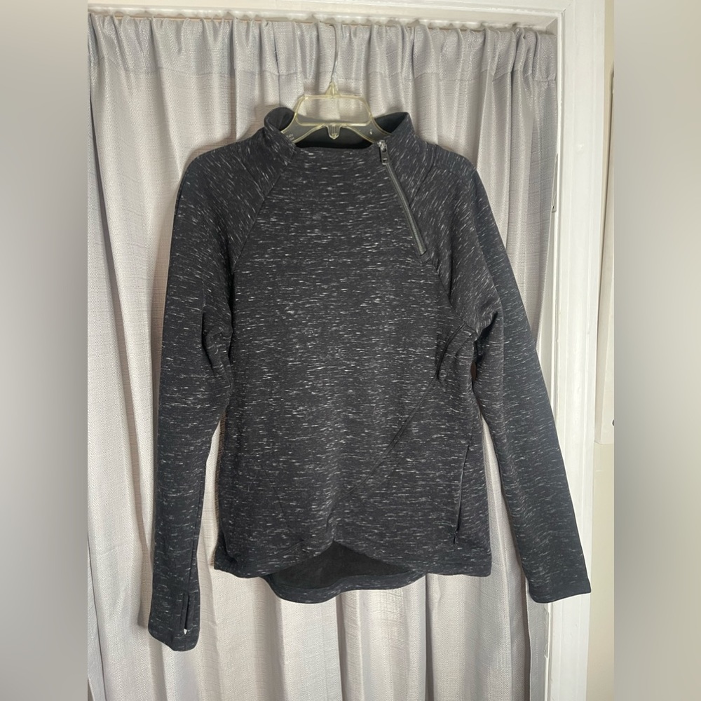 Black 90 degree by reflex sweatshirt size L